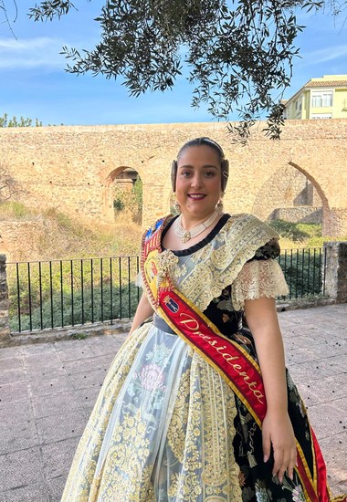 Ana Romero i Peñarroja Ana Romero i Peñarroja